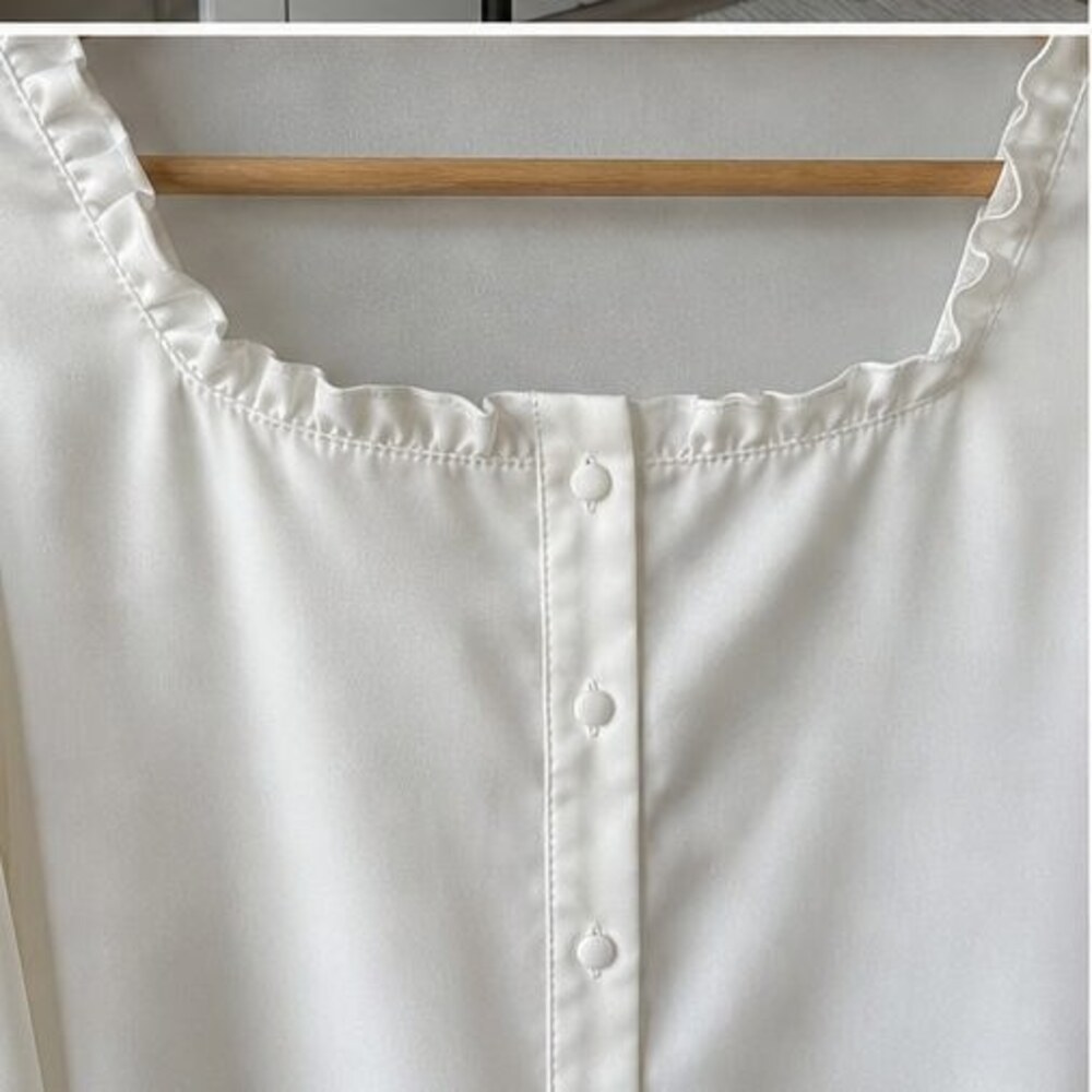 Ivory Button Blouse - Picture 4 of 6